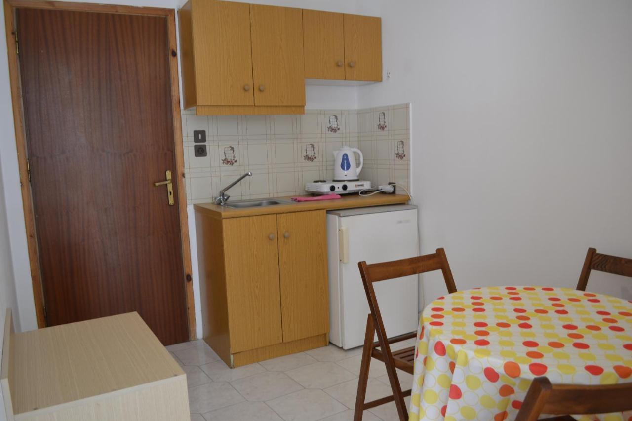 Argyro Studios And Apartments อาเยียกาลินี ภายนอก รูปภาพ